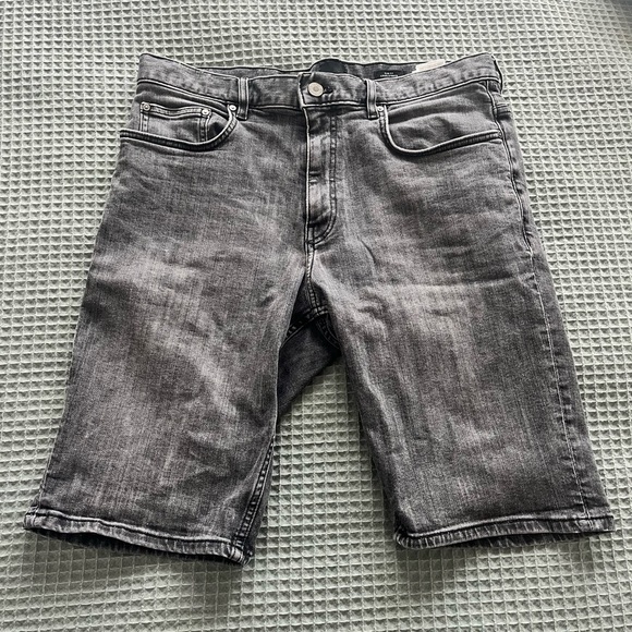Men’s slim fit denim shorts gray H&M size 32 summer casual - Picture 1 of 6
